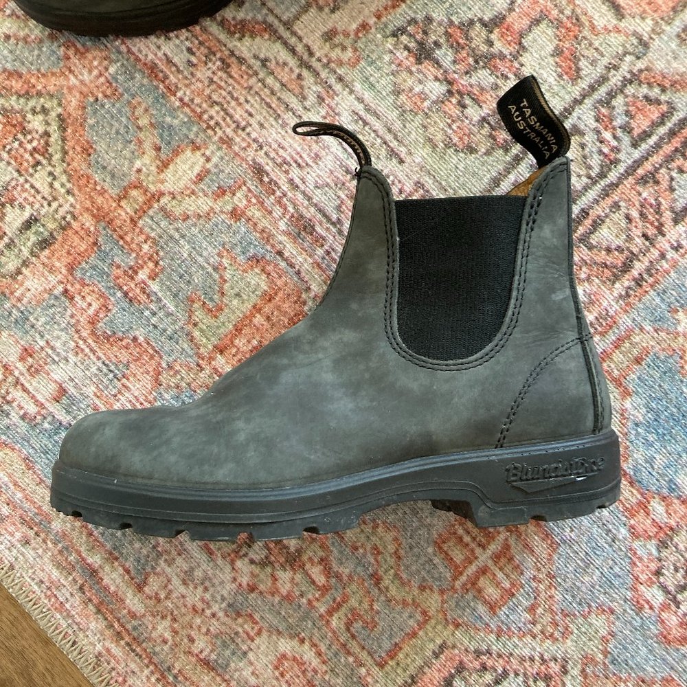 Blundstone Classic Women's boots in rustic black size 7